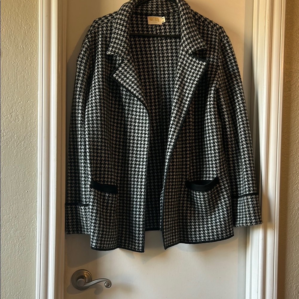 Women's Black and White Jacket